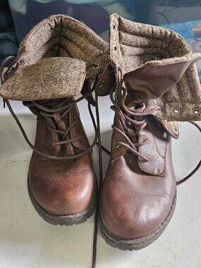 BOC Women's size 9 brown, boots